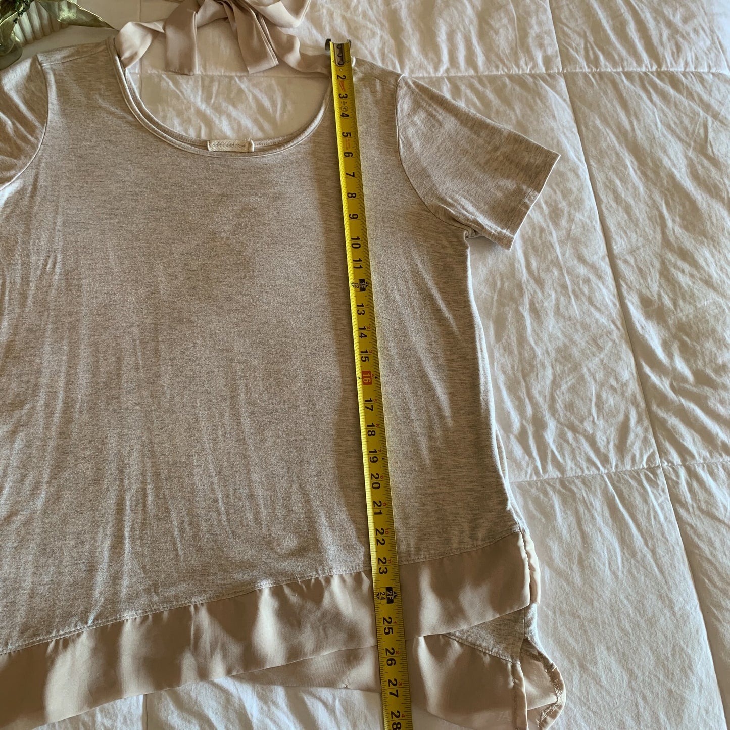 Beige Short Sleeve Top w/Tie on Back Collar6