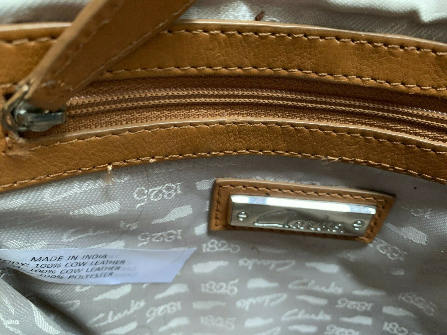 CLARKS Leather Crossbody bag with tassel9