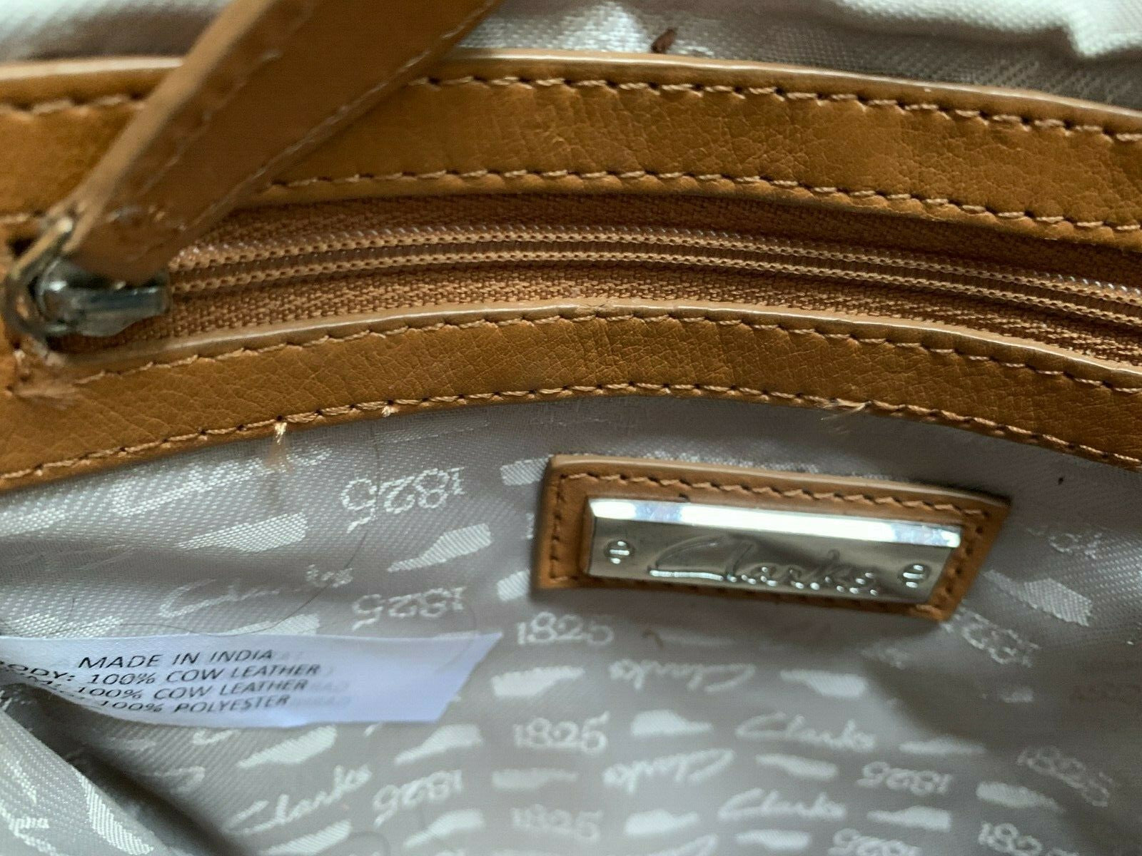 CLARKS Leather Crossbody bag with tassel9