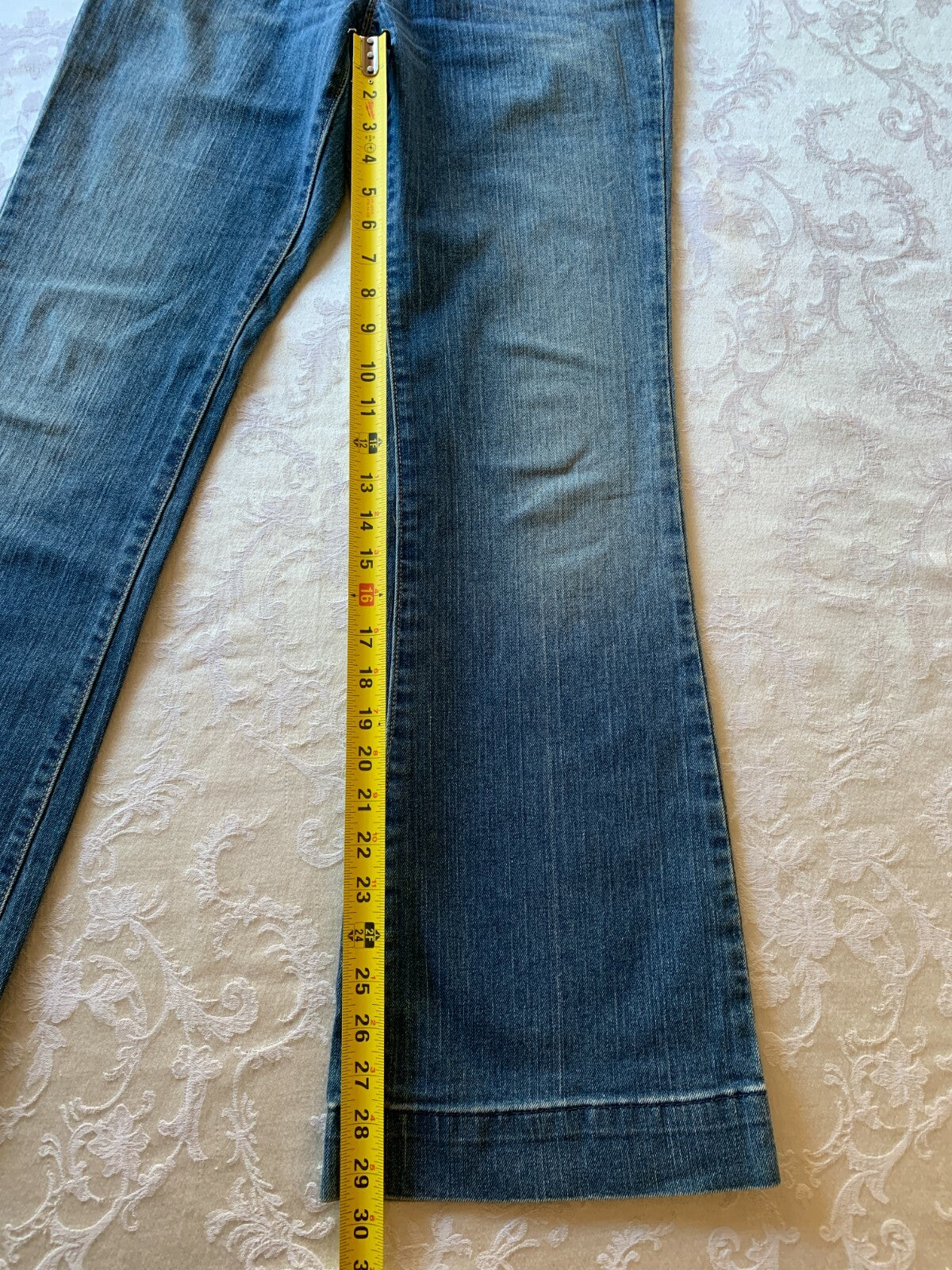 OLD NAVY Low Waist Boot Cut Low Waist Jeans4