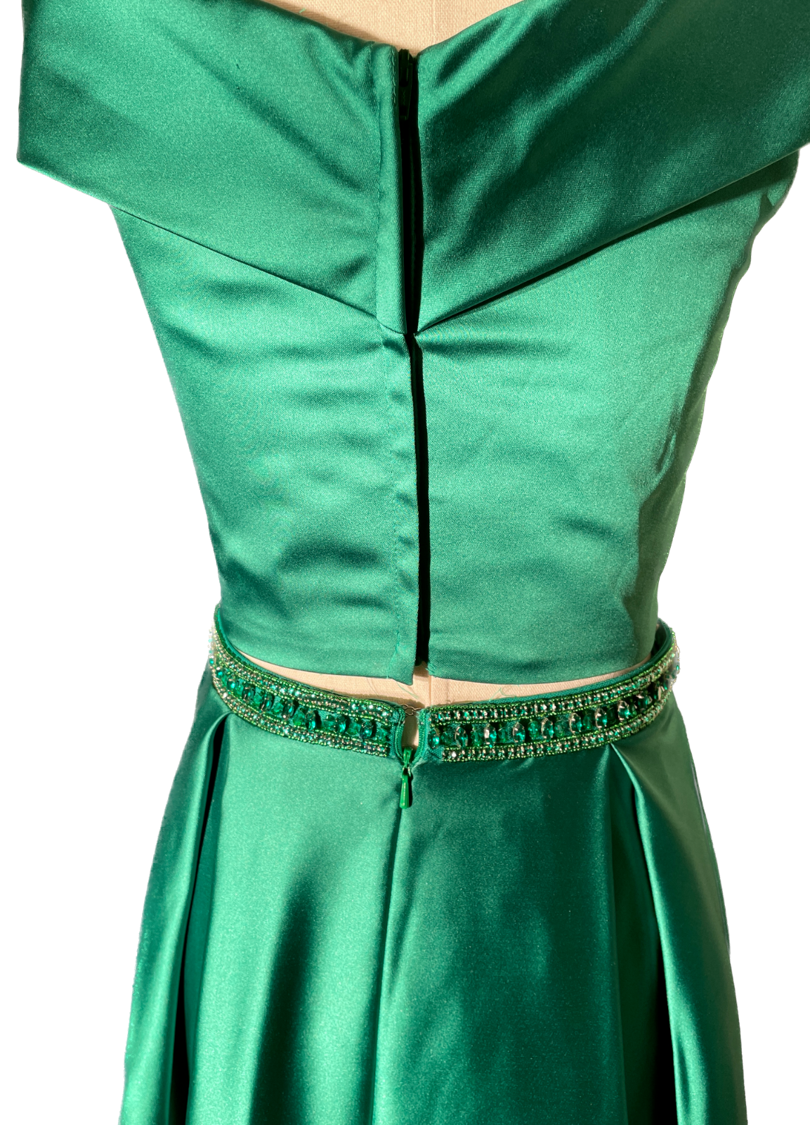 SHERRI HILL Emerald Green Long 2 Piece Prom Dress with Beaded Waist5