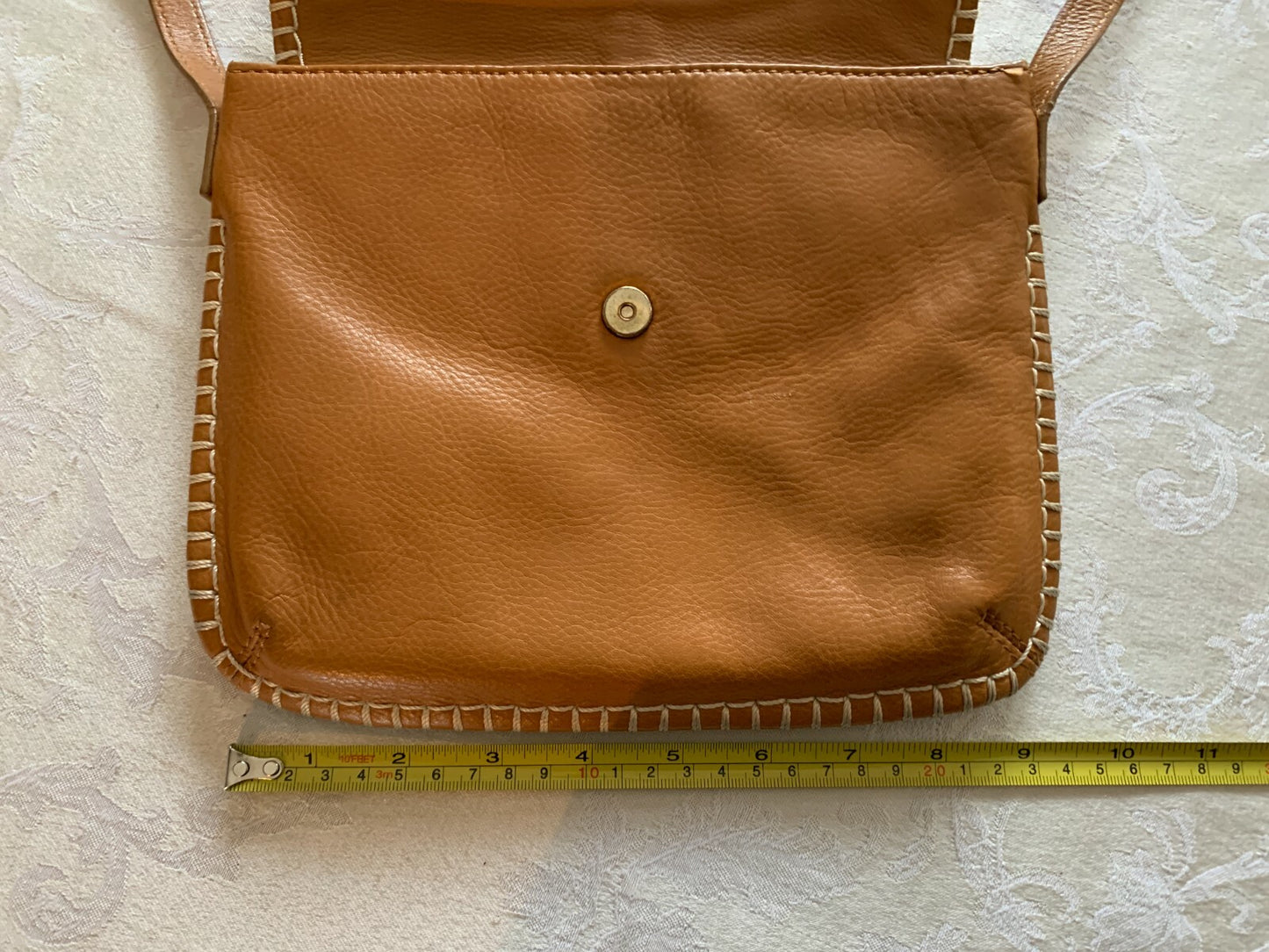 CLARKS Leather Crossbody bag with tassel6