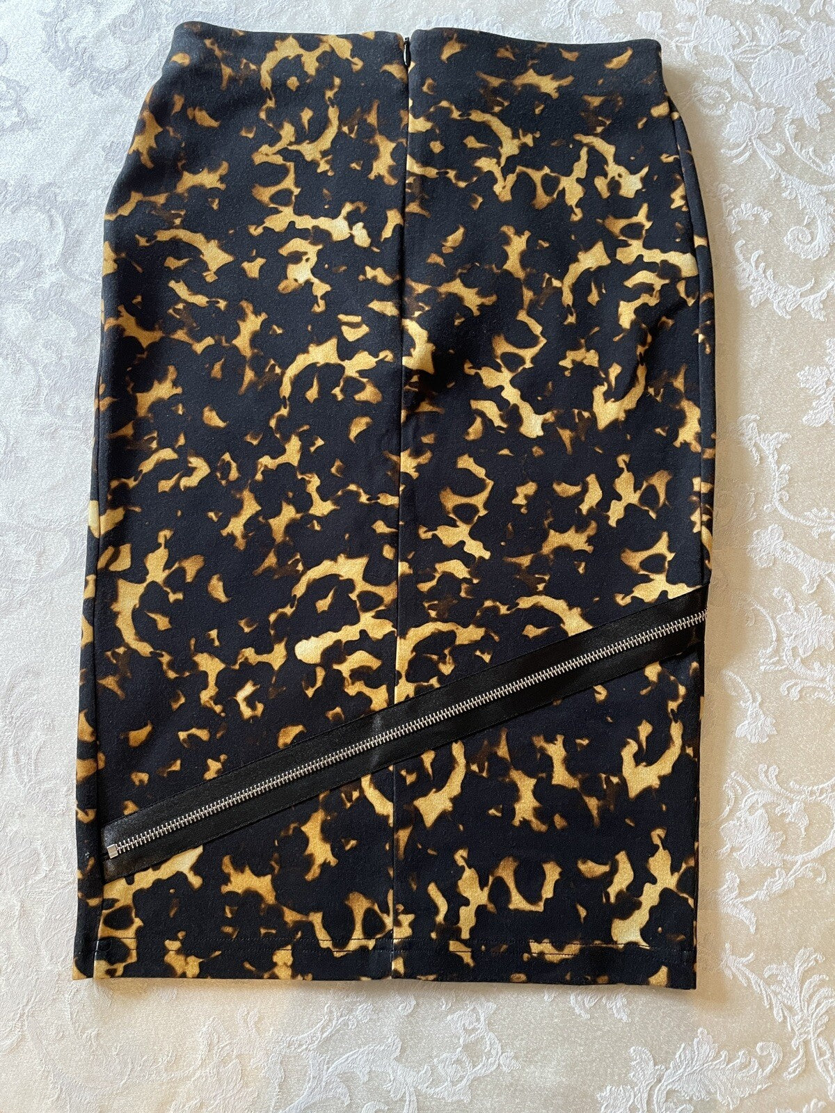 McQ ALEXANDER McQUEEN Stretch Leopard Print Pencil Skirt with Zip Detail, Size M9