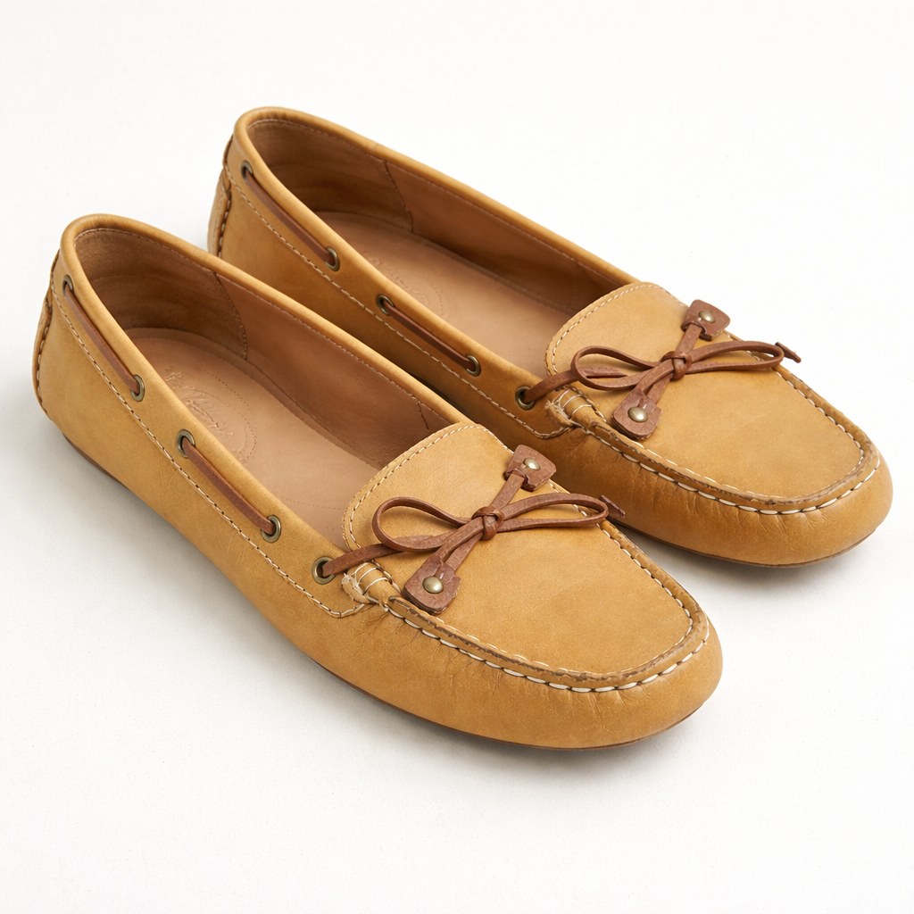 CLARKS Dunbar Racer Mustard Gold Leather Loafer - Size 6M, New Never Worn