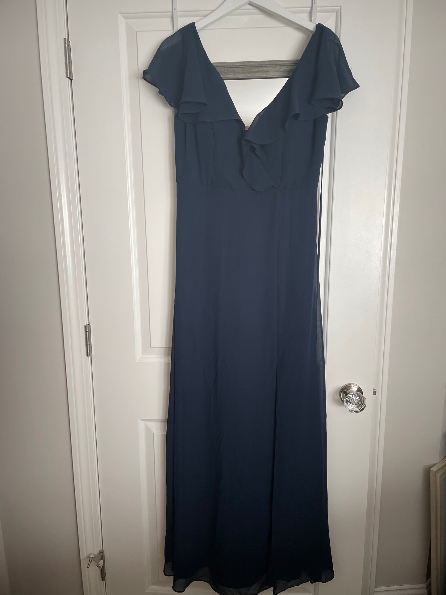 LEVKOFF Navy Chiffon Flutter Sleeve Gown – Size 10 (Brand New)