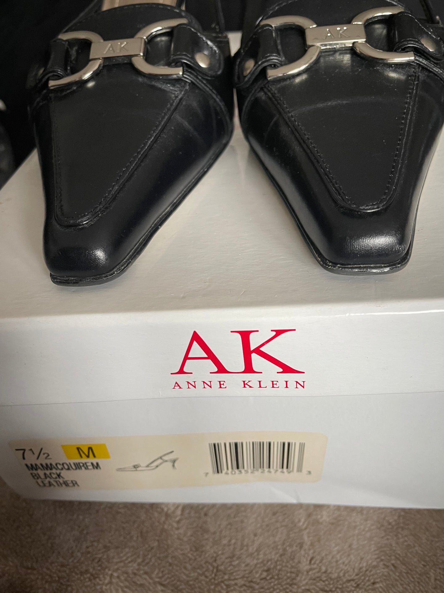 AK Anne Klein iFlex Mamacquirem Black Leather Slingback Heels - Size 7.5 M