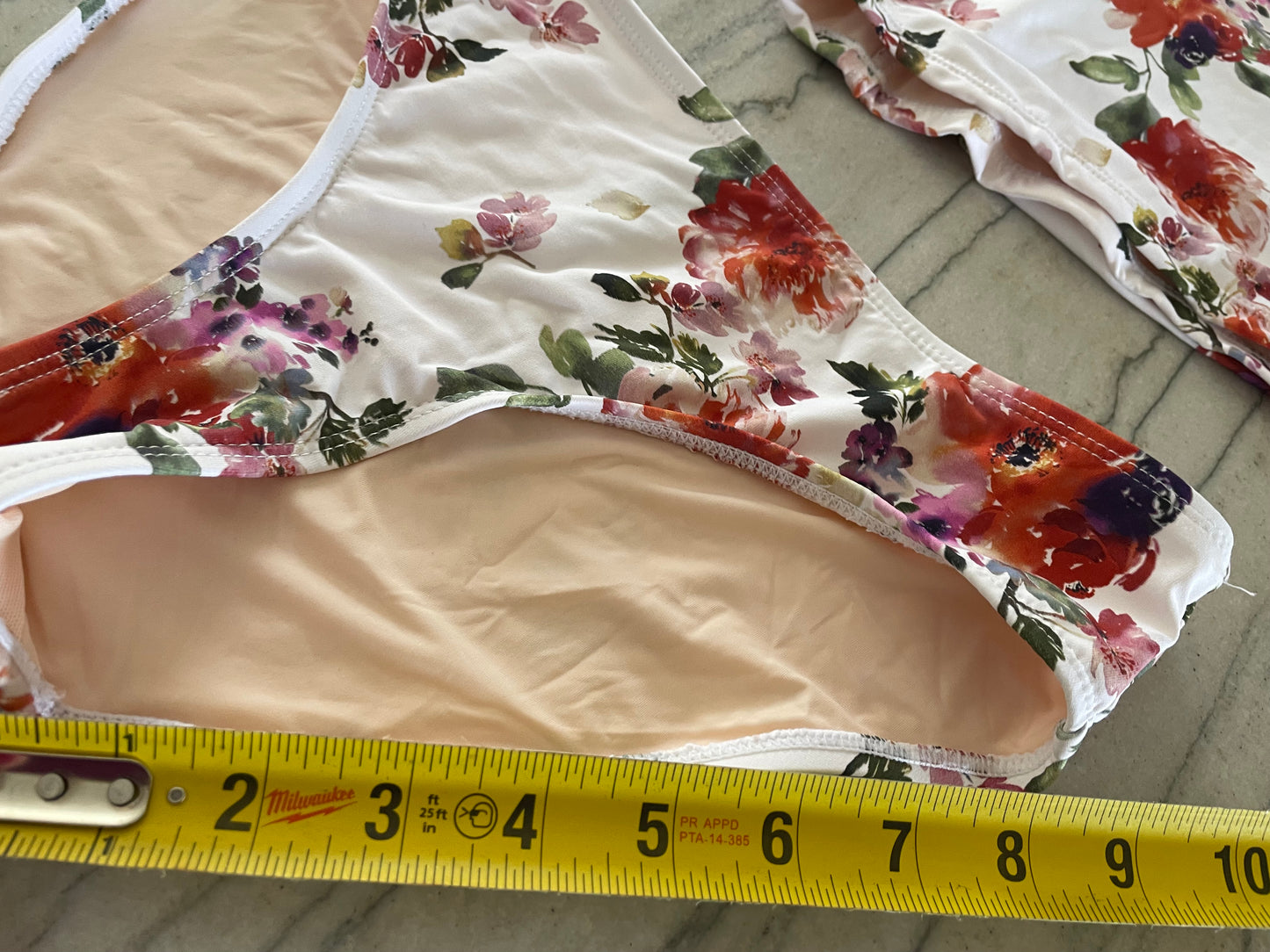 NIP TUCK SWIM Floral Tankini Swimsuit Set – Multi Fit Cup – Size 6