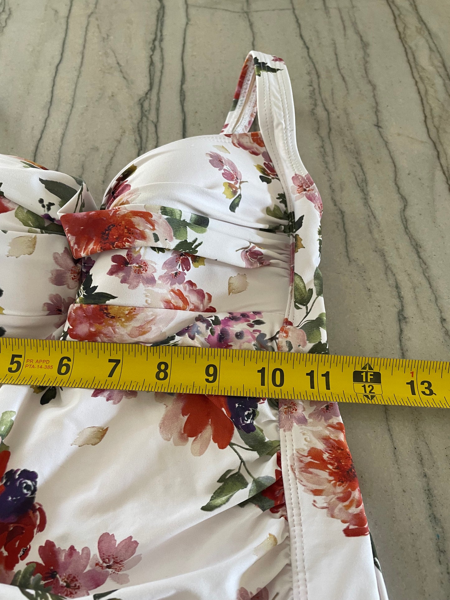 NIP TUCK SWIM Floral Tankini Swimsuit Set – Multi Fit Cup – Size 6